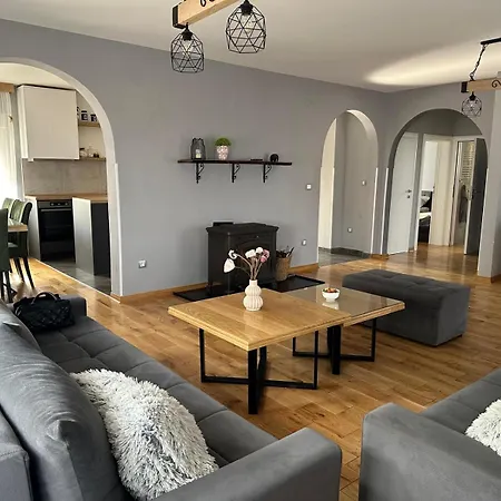 Iskra Hébergement de vacances *